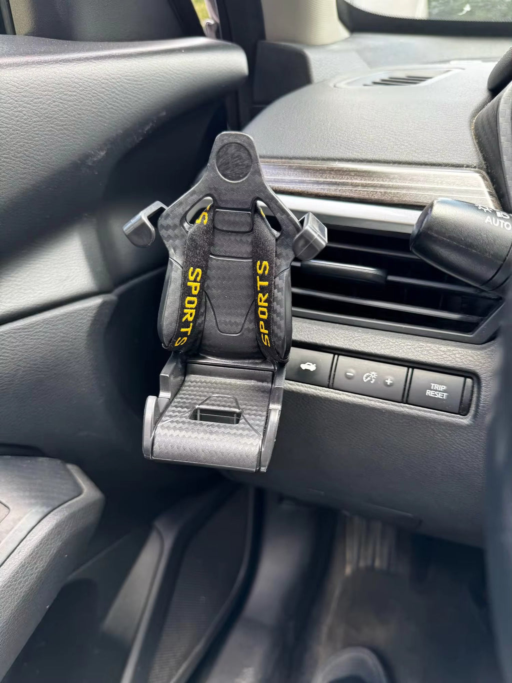 ZoomPhone - the ultimate motorsport phone mount!